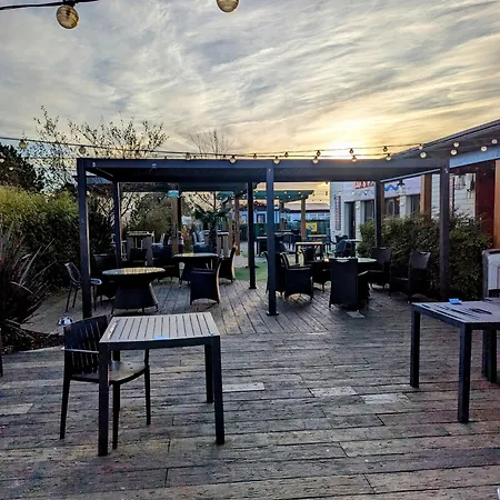 Caravan, Blue Dolphin, * 파일리